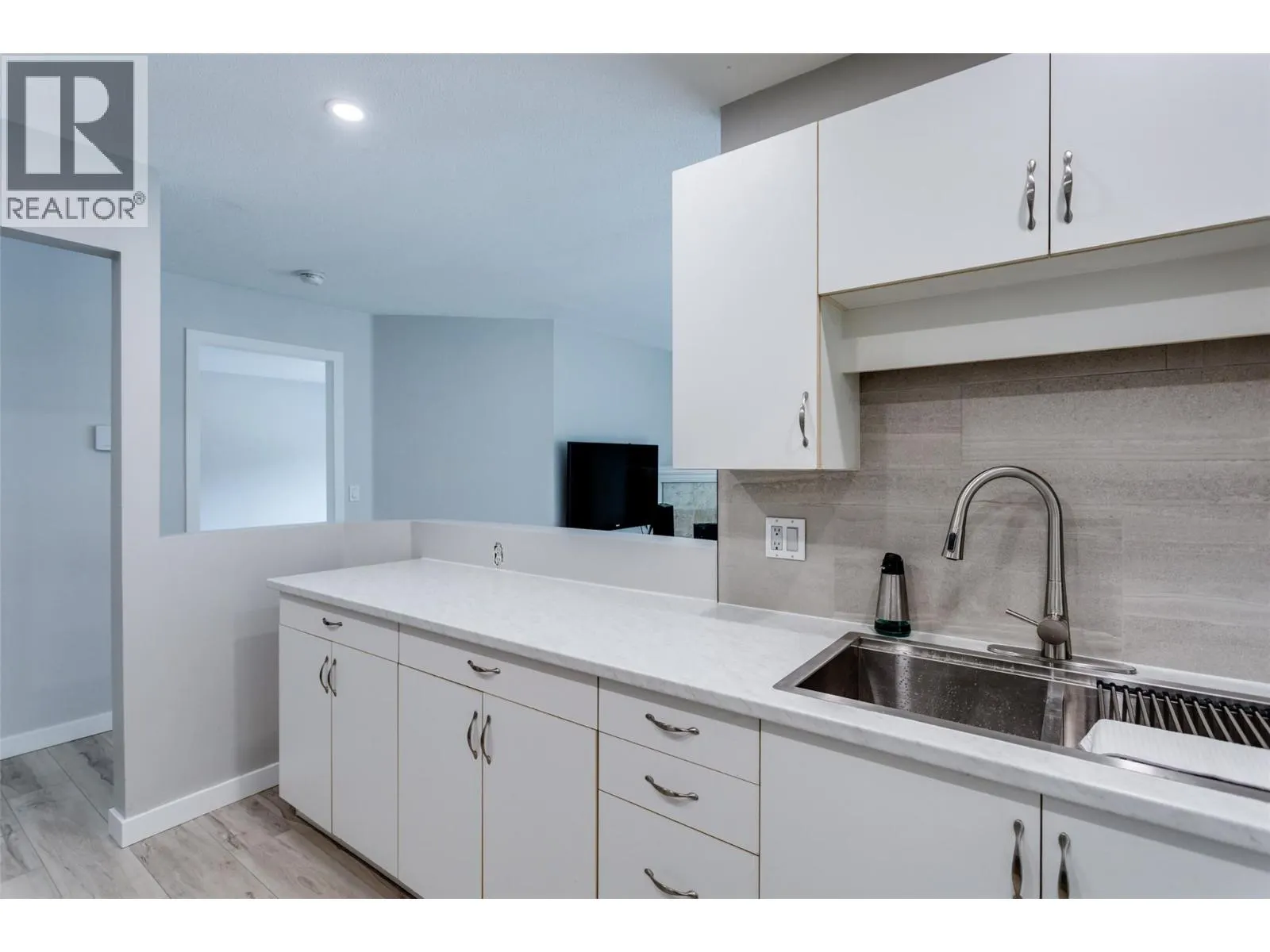 575 Doyle Avenue Unit# 101