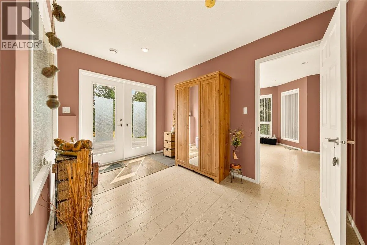 20B Wolf Crescent