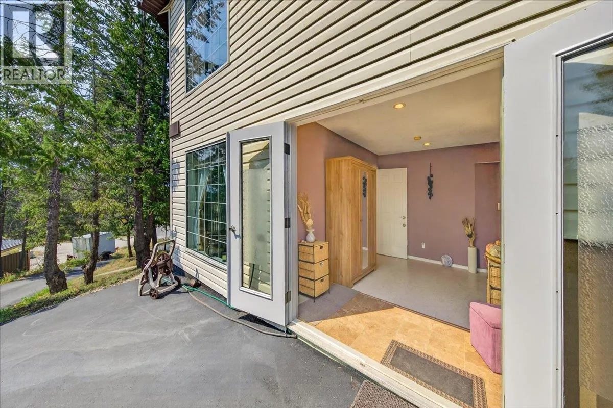 20B Wolf Crescent