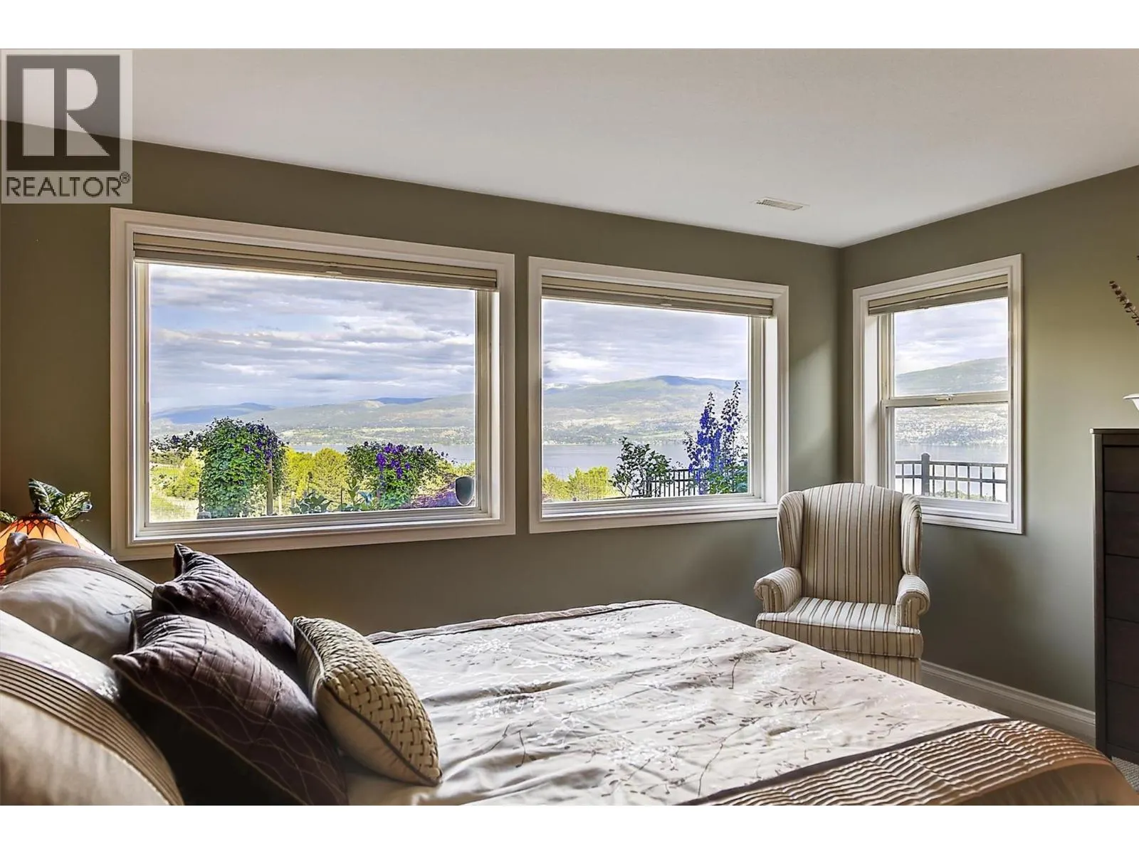 3333 Chancellor Place Unit# 2