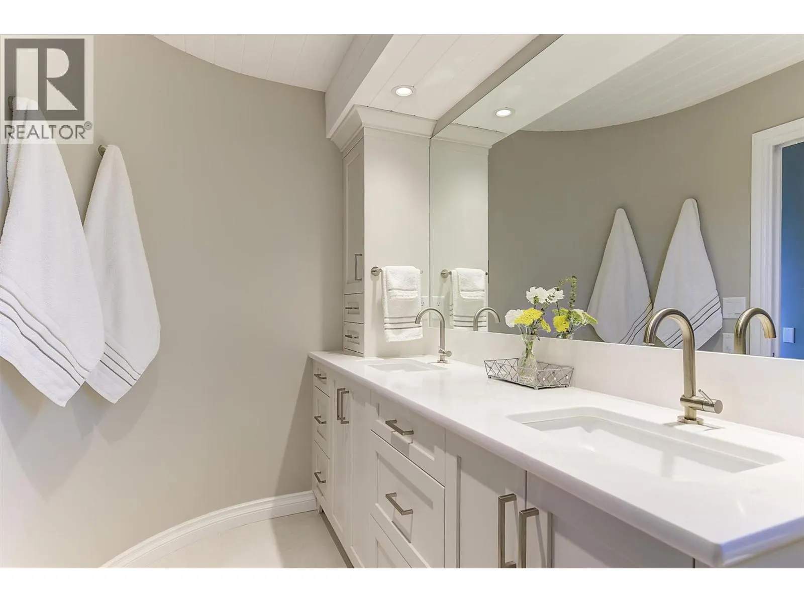3333 Chancellor Place Unit# 2