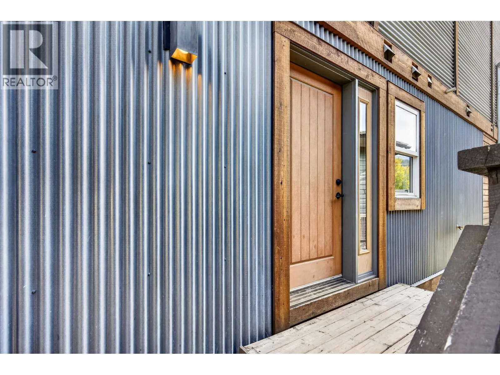 504 A 10th Street S