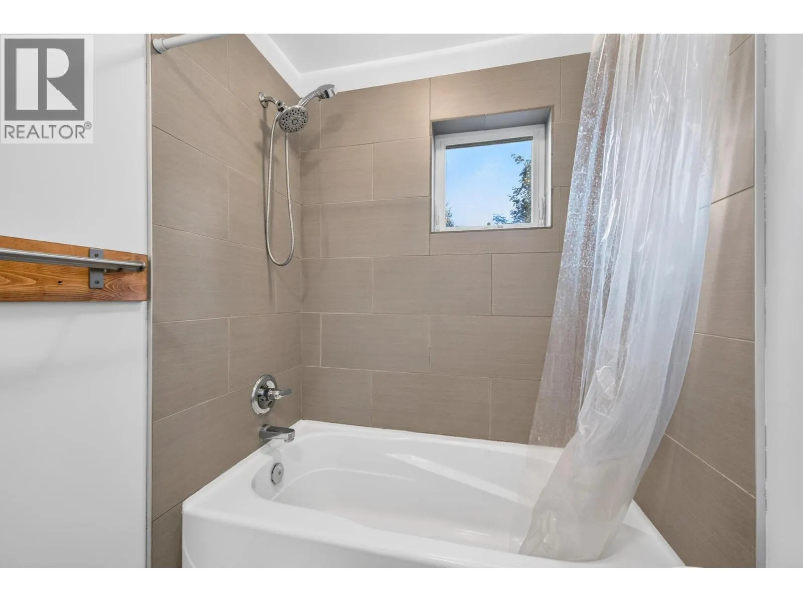 504 A 10th Street S