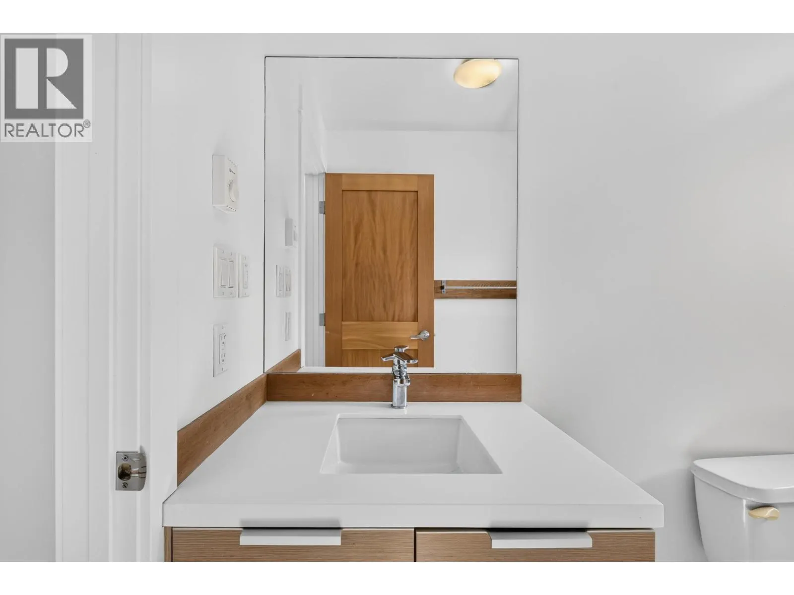 504 A 10th Street S