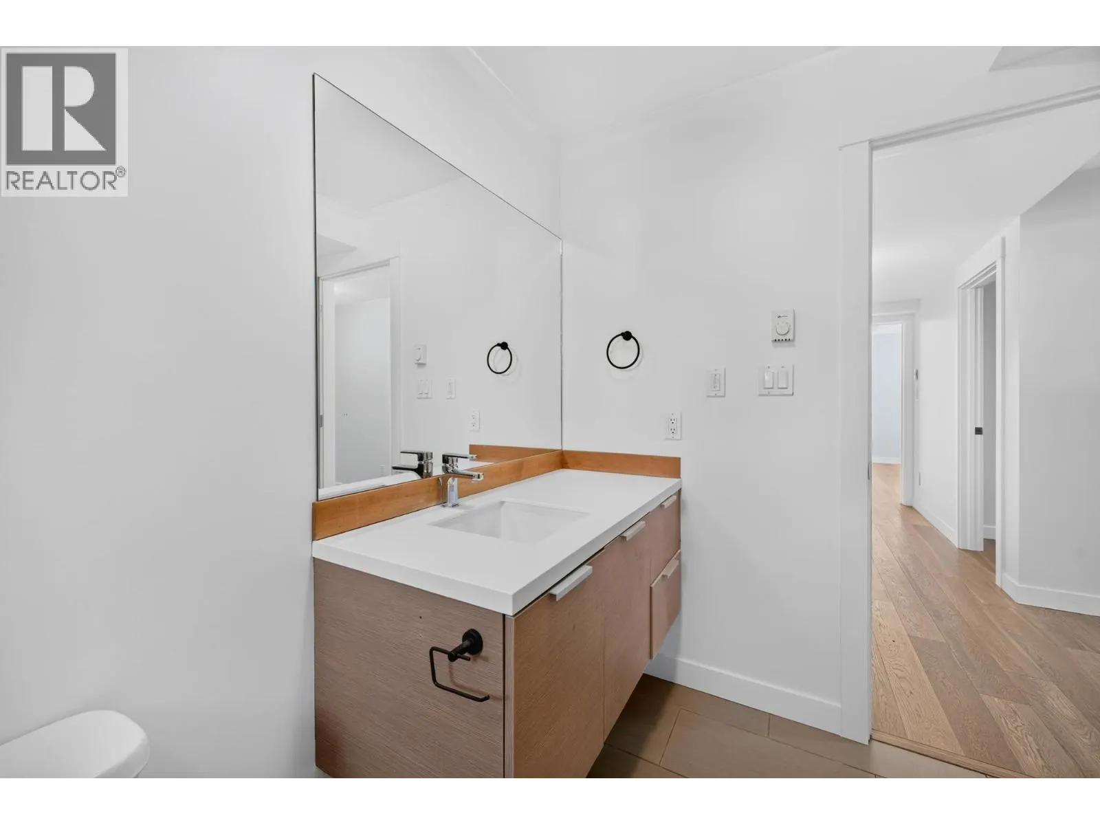 504 A 10th Street S