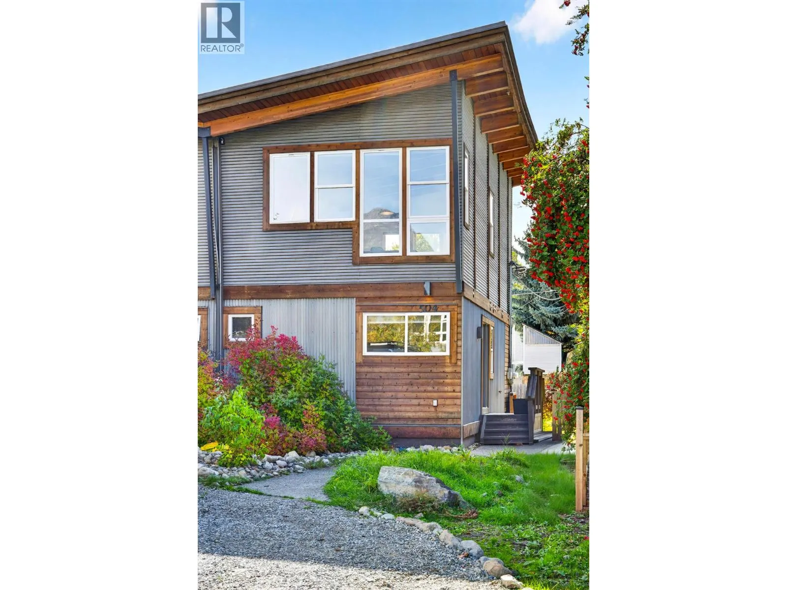 504 A 10th Street S