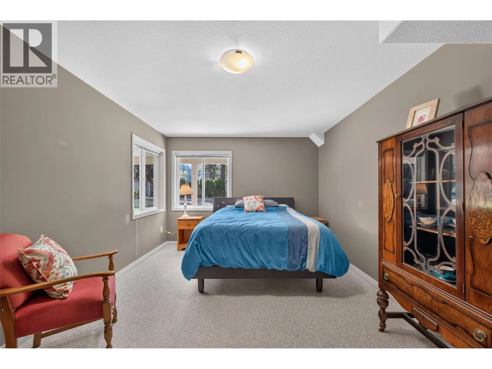 3983 Lakevale Place