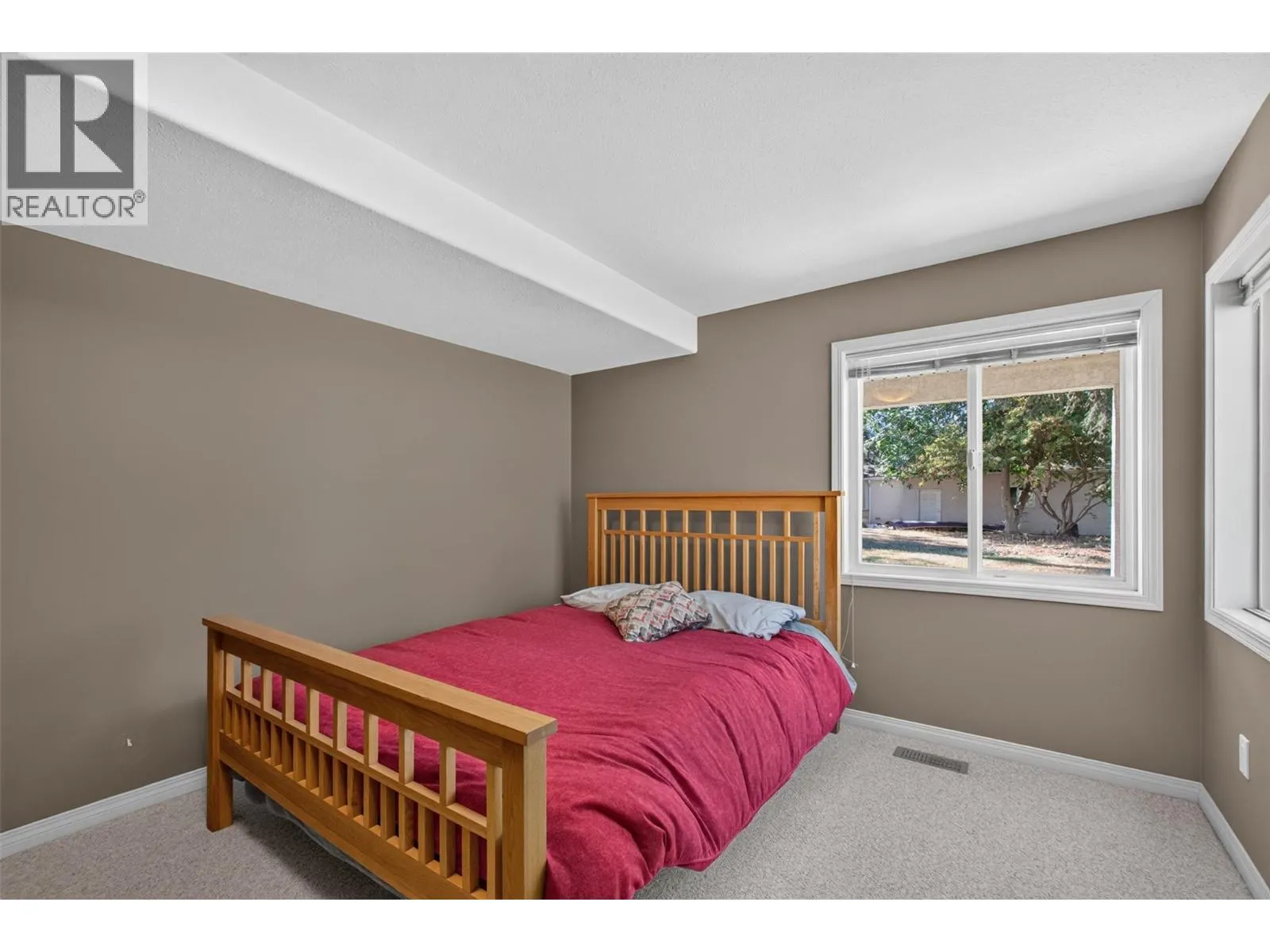 3983 Lakevale Place