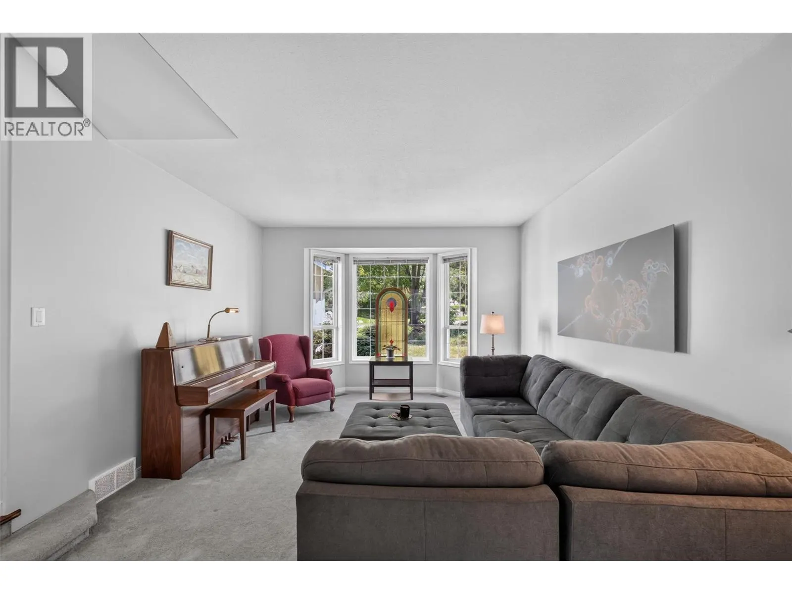 3983 Lakevale Place