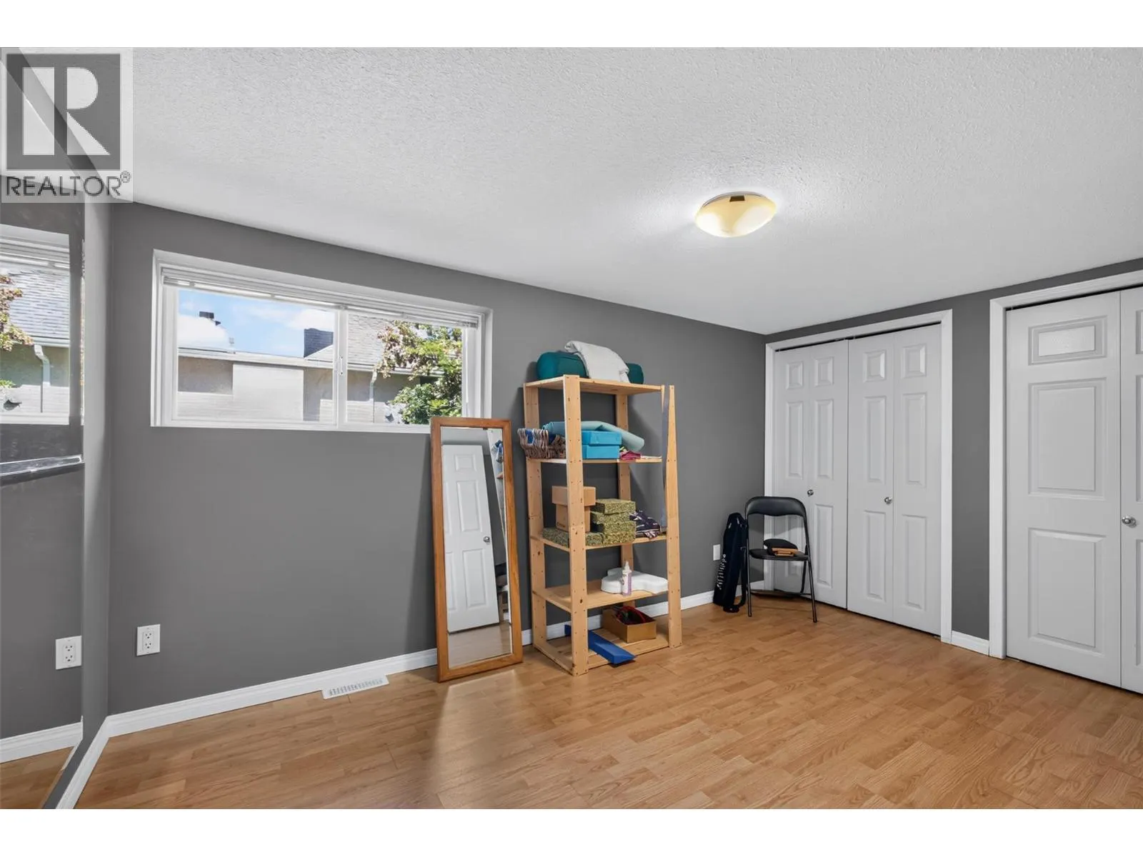 3983 Lakevale Place