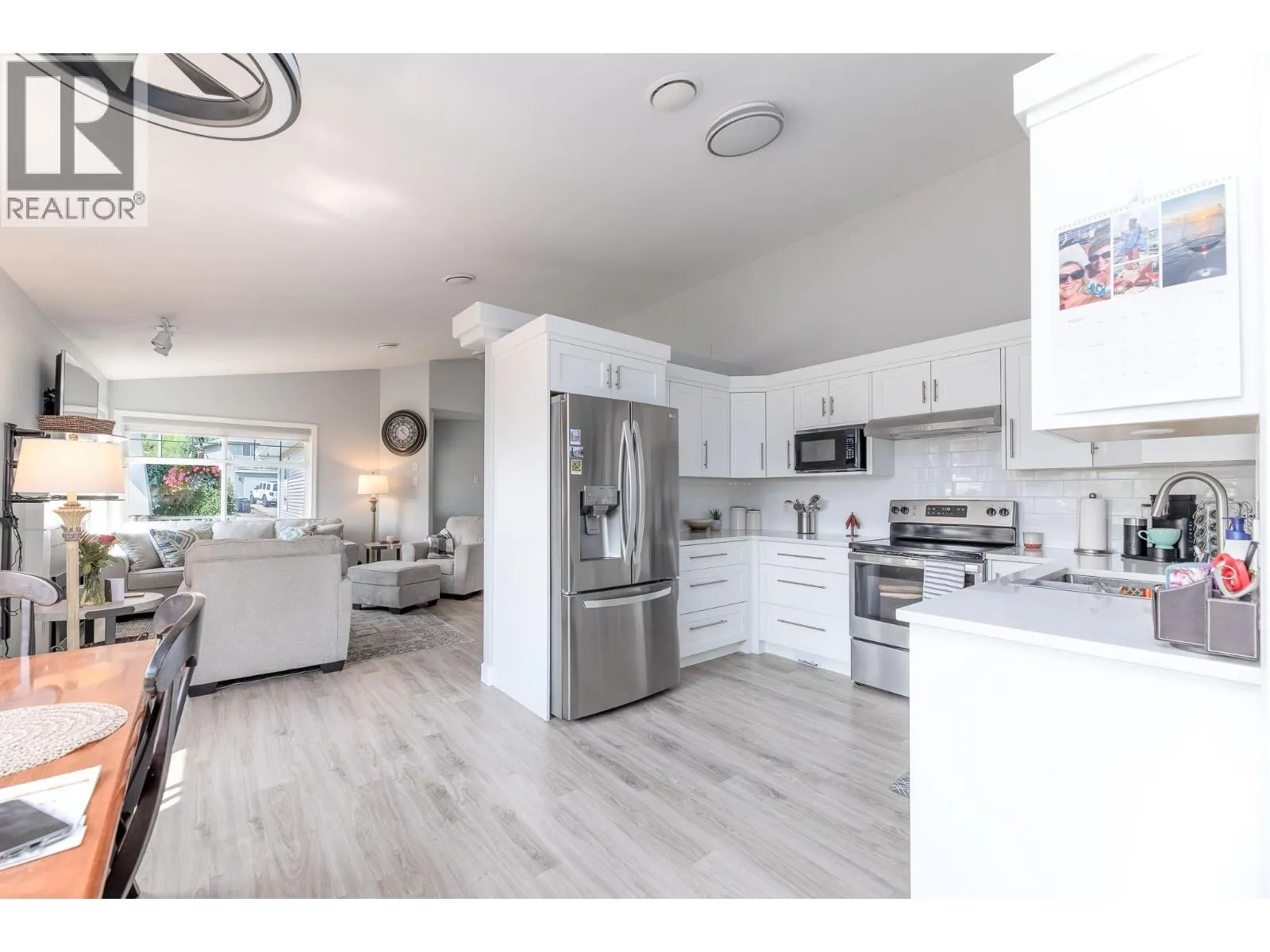 3689 Morningside Drive