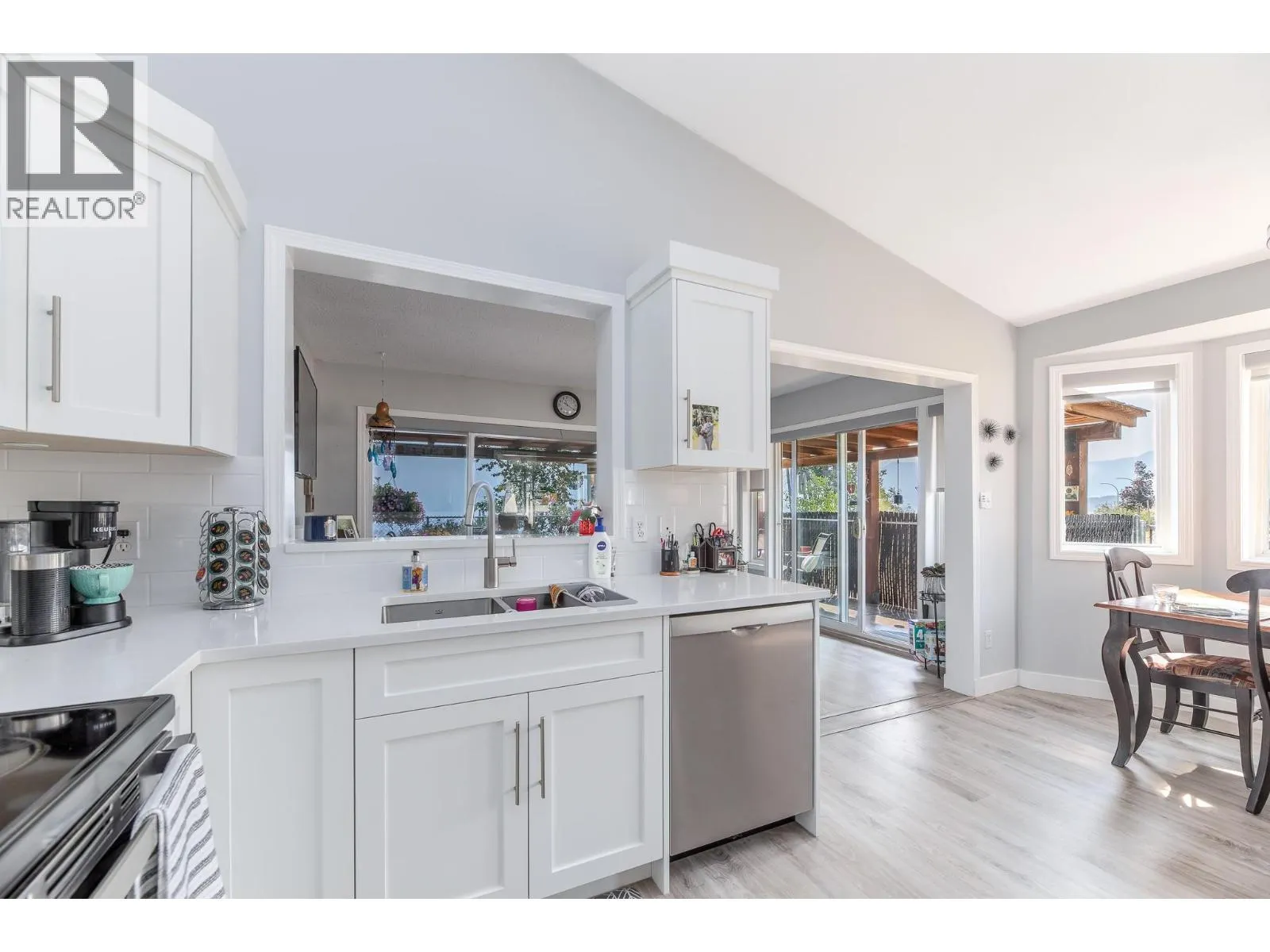 3689 Morningside Drive
