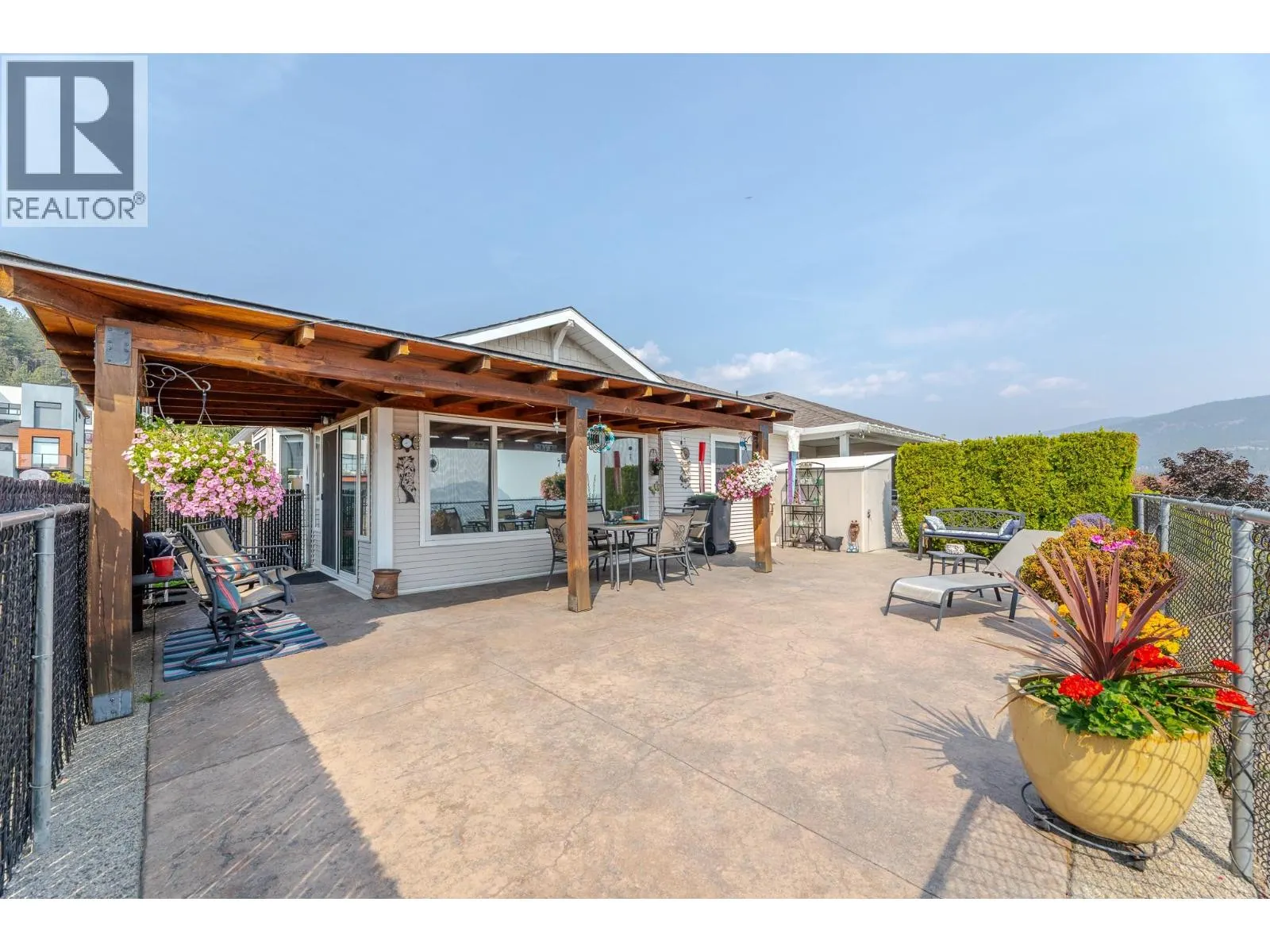 3689 Morningside Drive