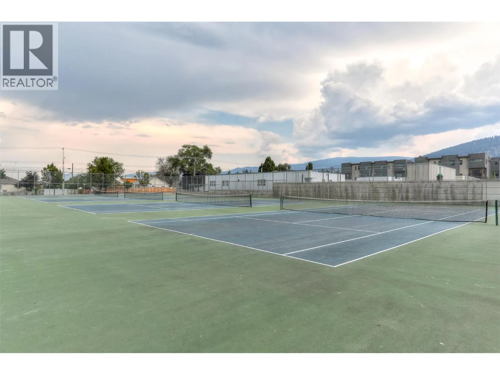 95 ECKHARDT Avenue Unit# 203