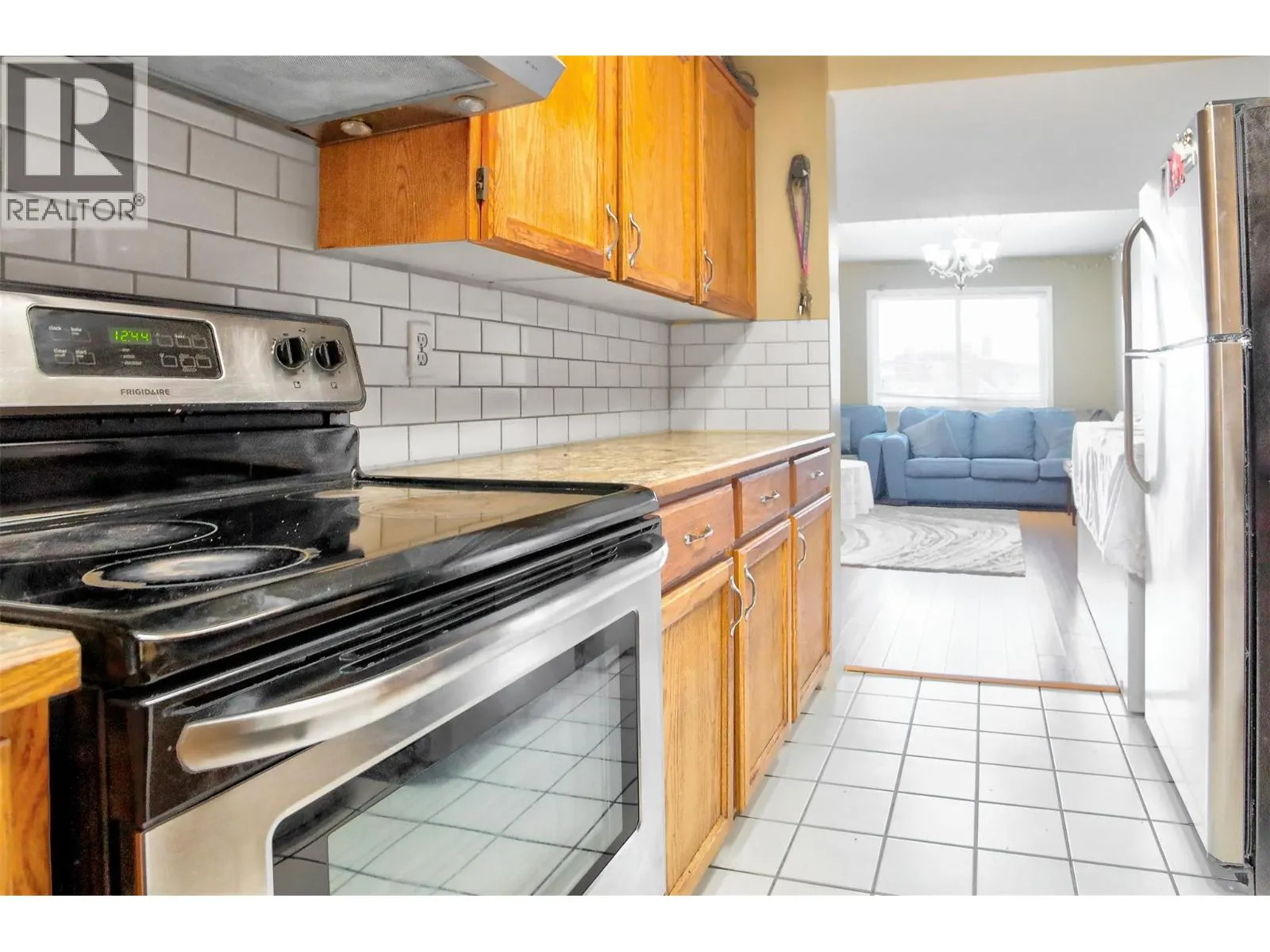 95 ECKHARDT Avenue Unit# 203