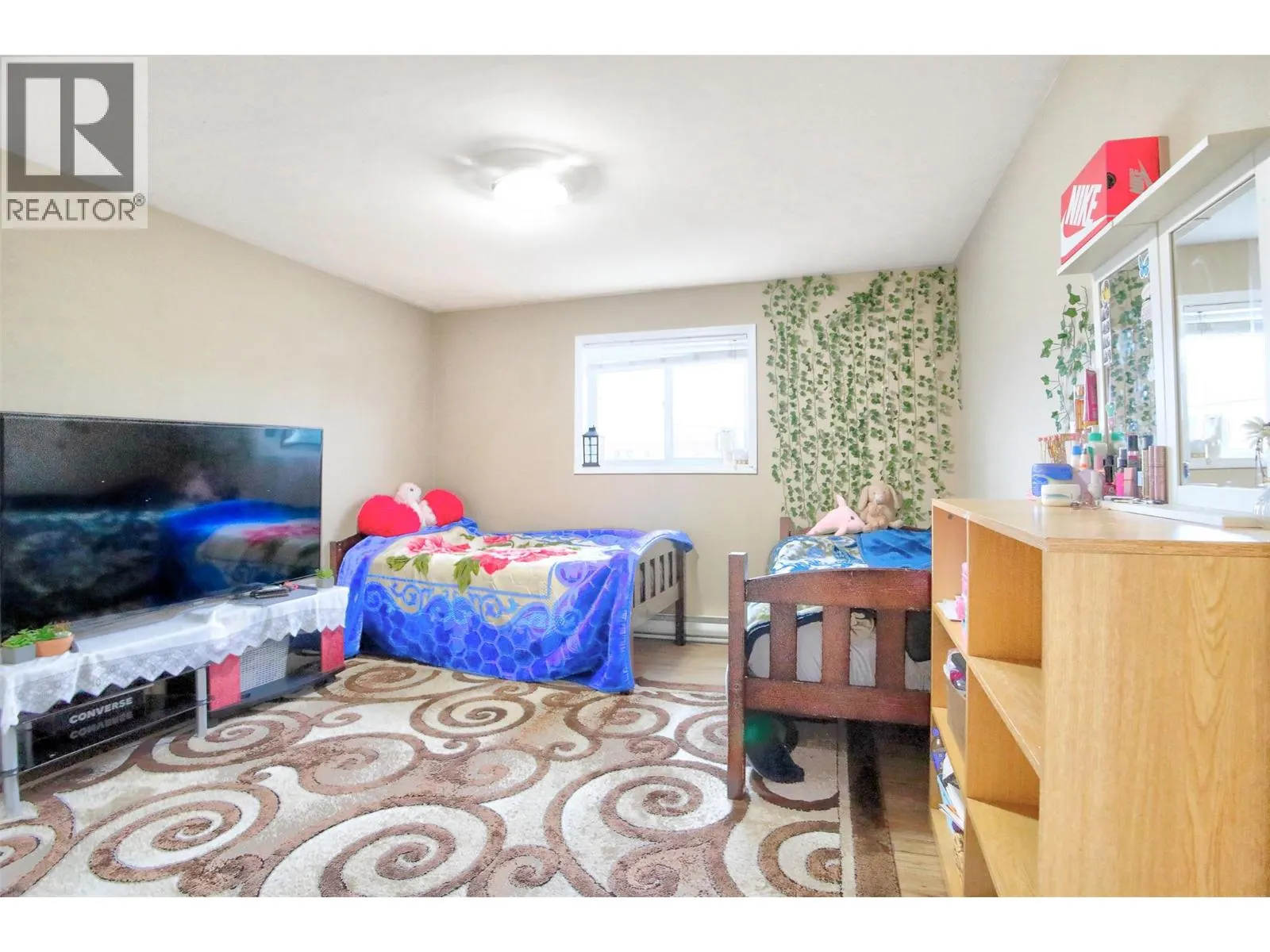 95 ECKHARDT Avenue Unit# 203