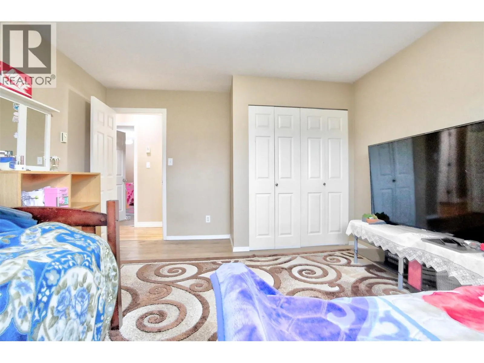 95 ECKHARDT Avenue Unit# 203