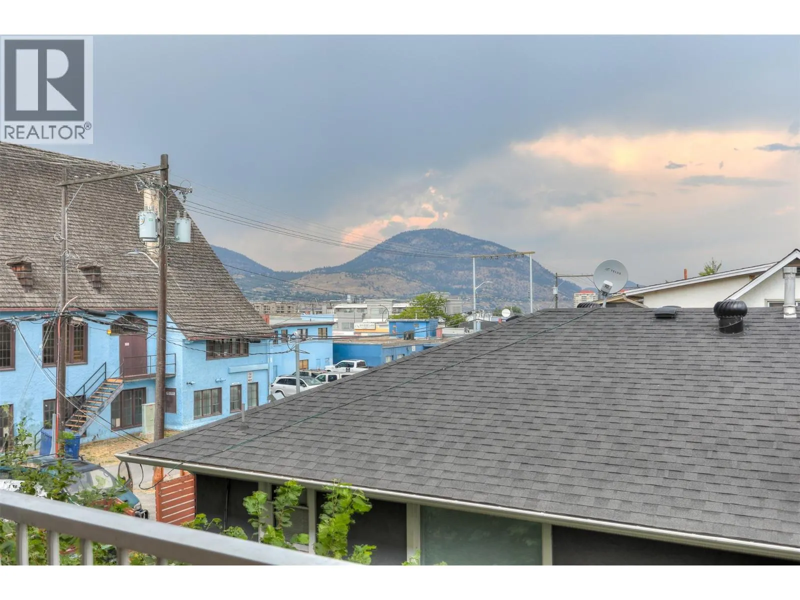 95 ECKHARDT Avenue Unit# 203