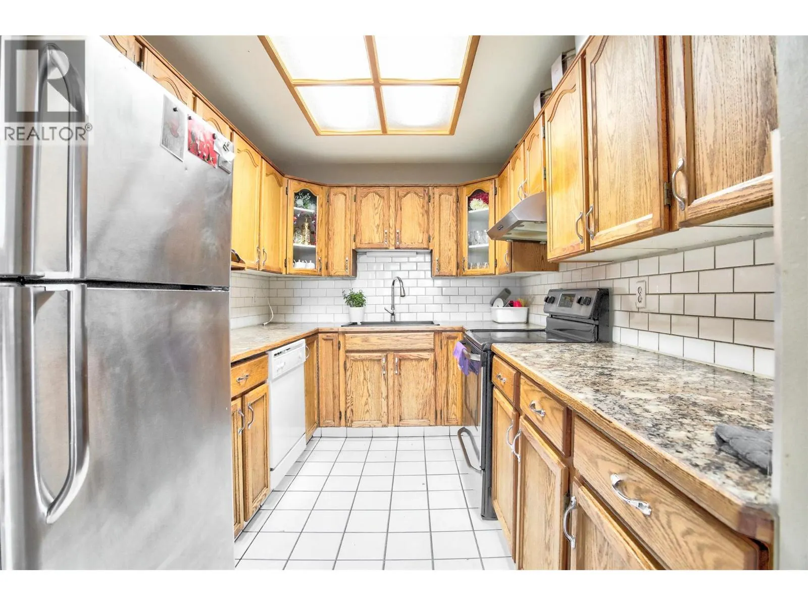 95 ECKHARDT Avenue Unit# 203