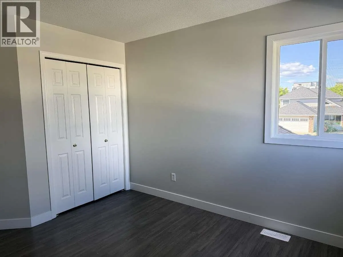 877 Springside Court
