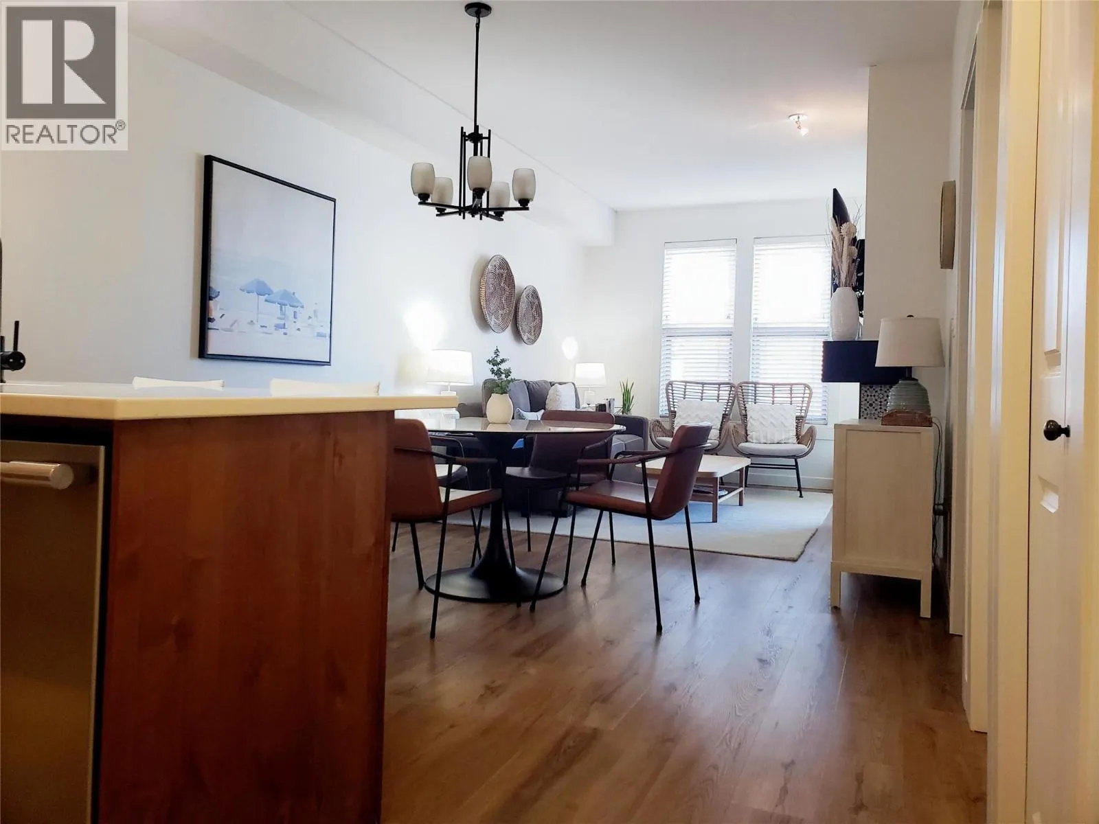 4200 LAKESHORE Drive Unit# 329