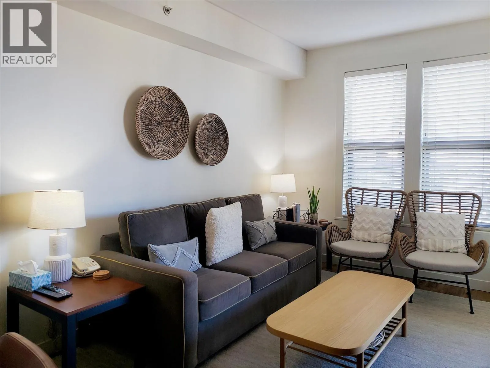 4200 LAKESHORE Drive Unit# 329