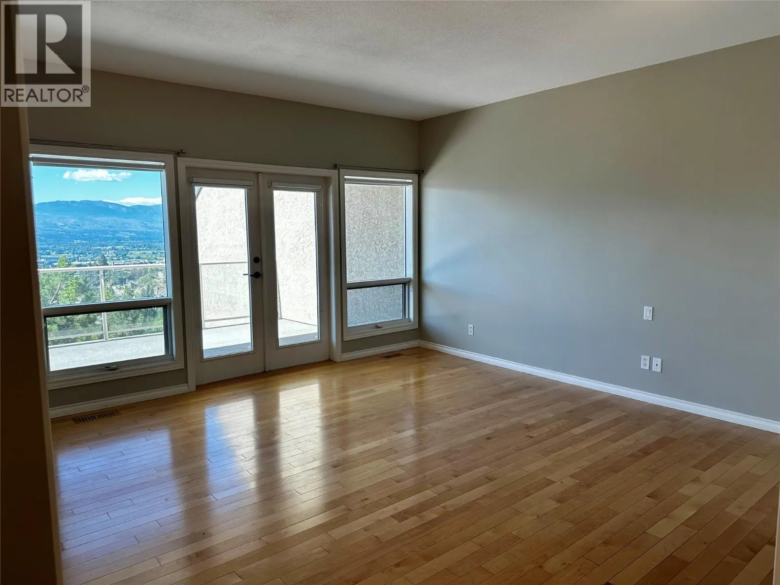 880 Christina Place Unit# 21