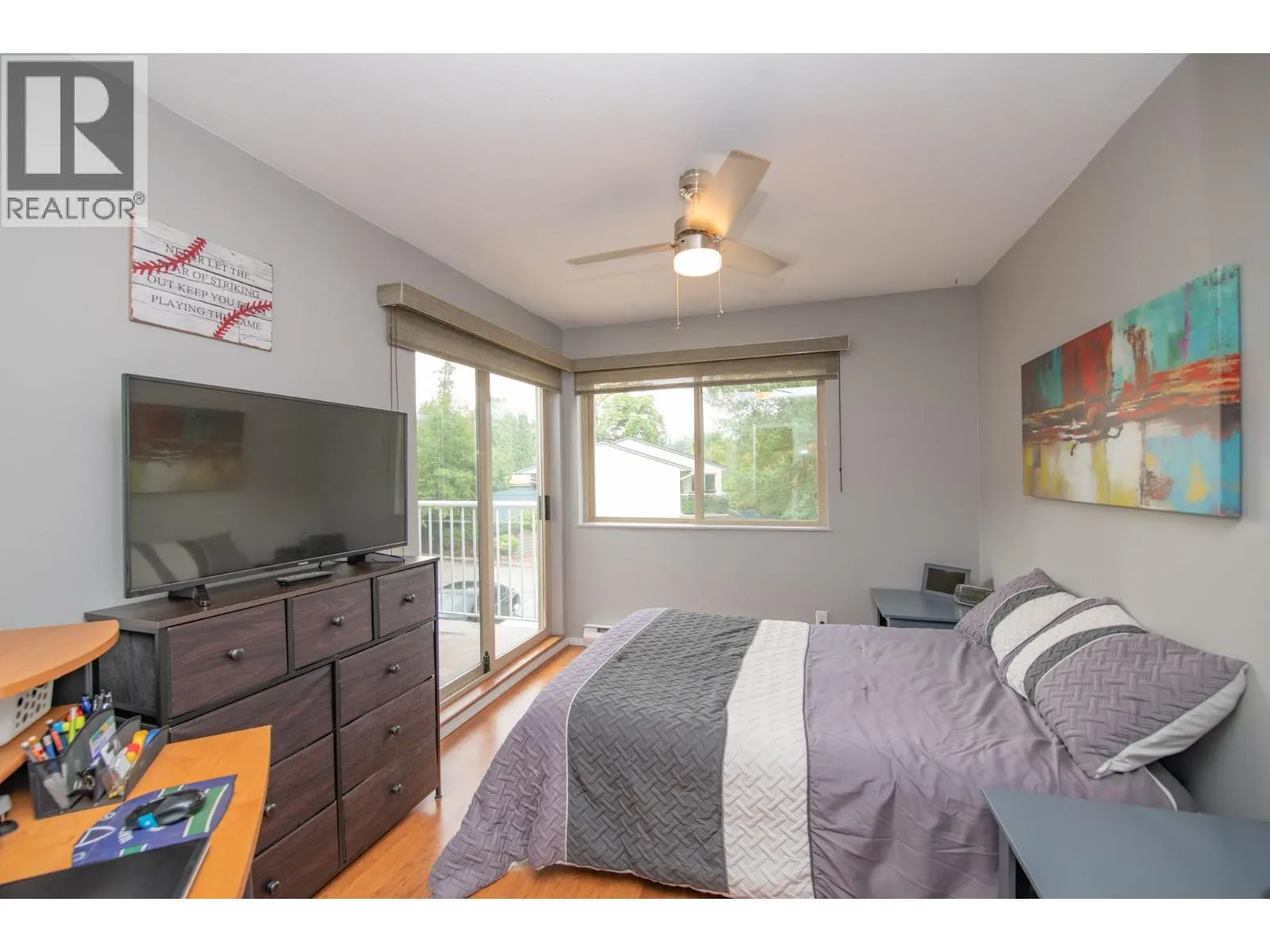 1607 43 Avenue Unit# 202