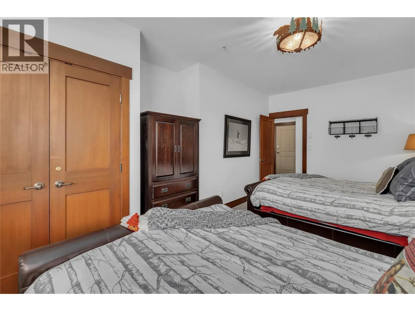 5255 Big White Road Unit# 105