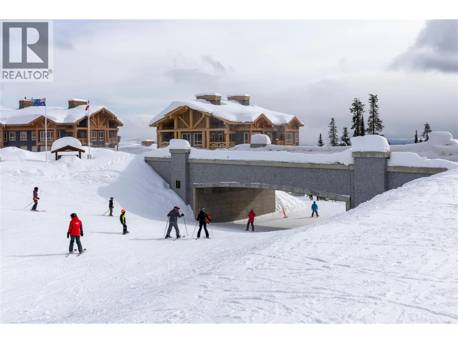 5255 Big White Road Unit# 105