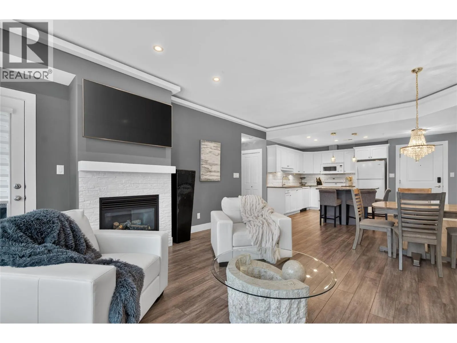 277 Yorkton Avenue Unit# 305