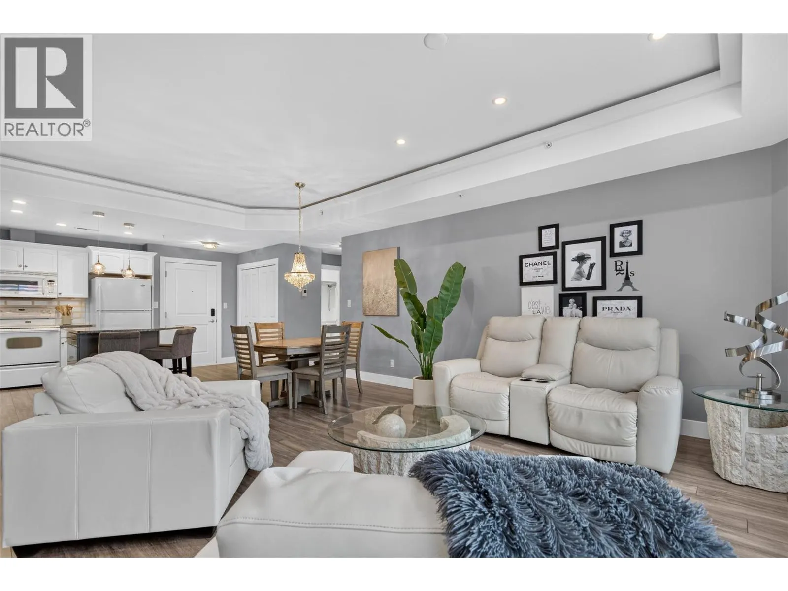277 Yorkton Avenue Unit# 305