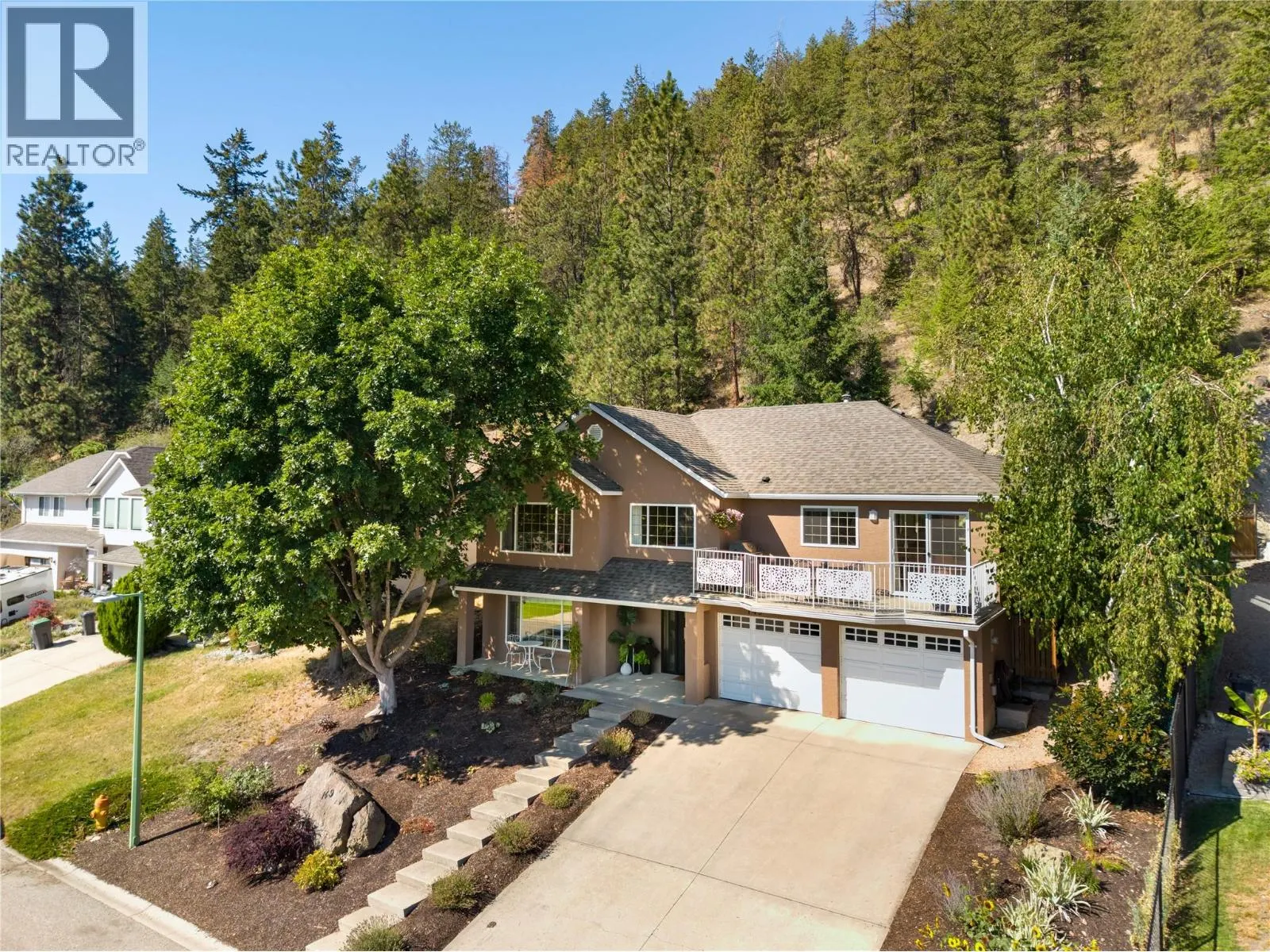 149 Applecrest Court
