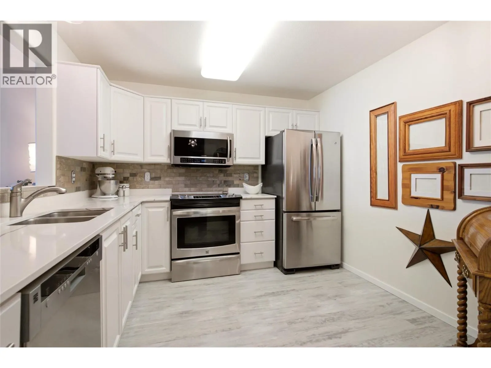 940 Glenwood Avenue Unit# 212