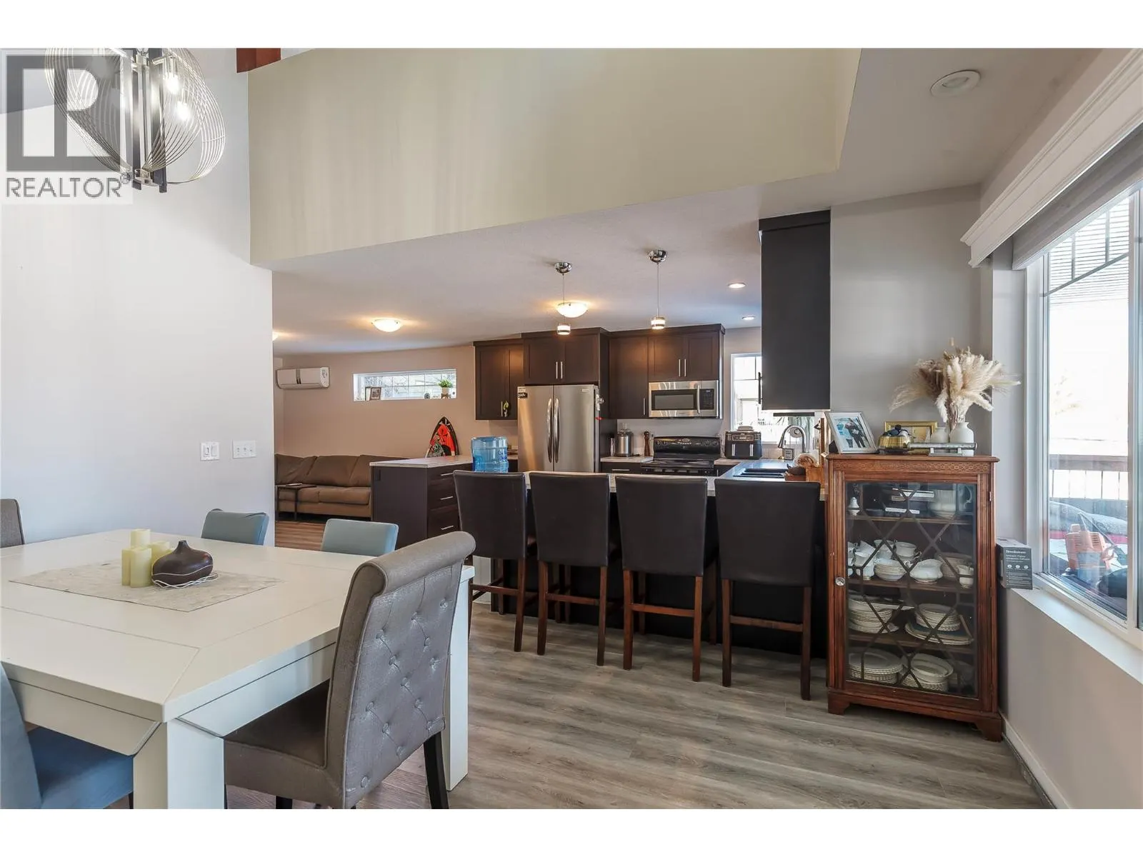 42 Lakeshore Drive
