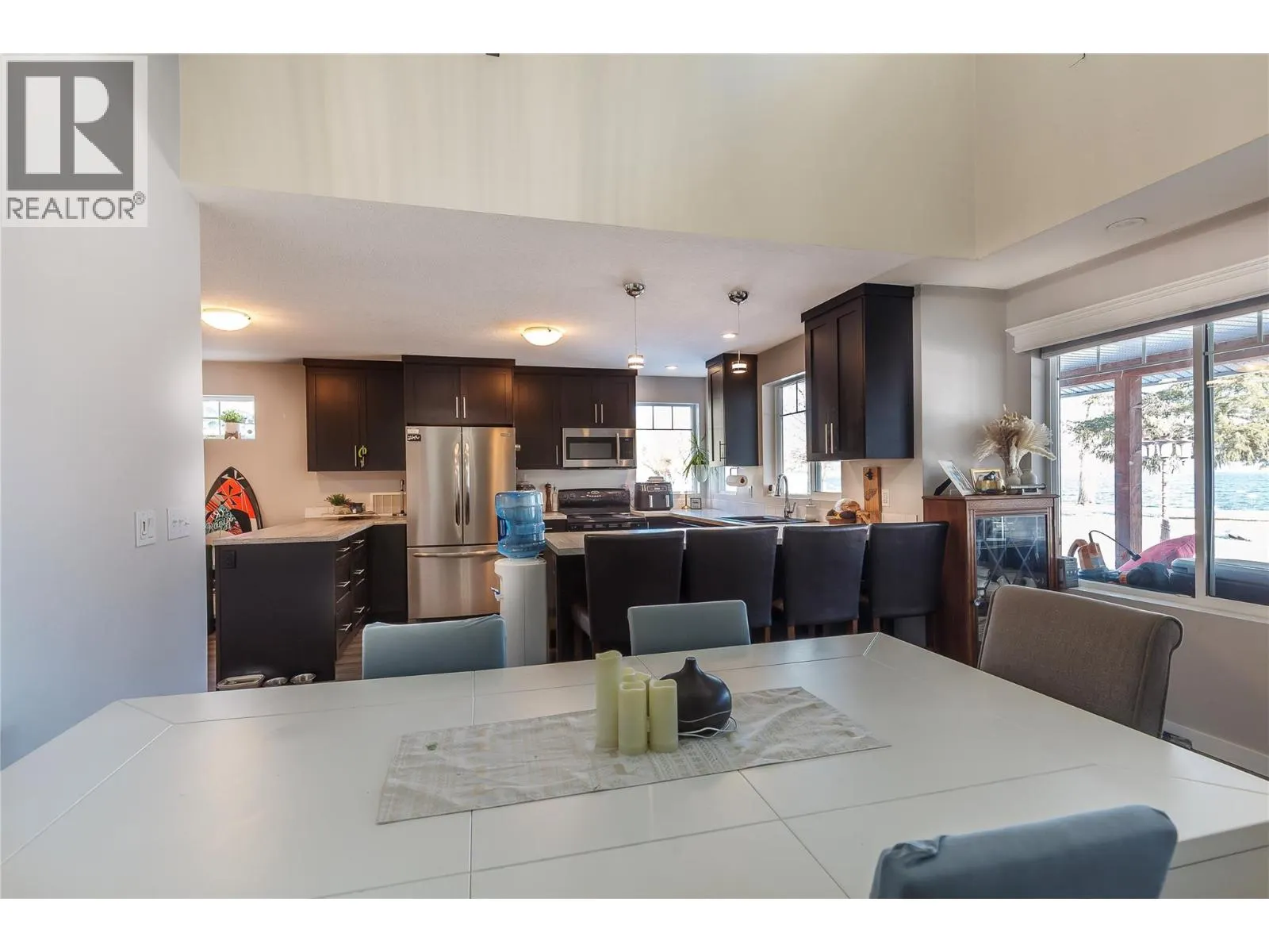 42 Lakeshore Drive