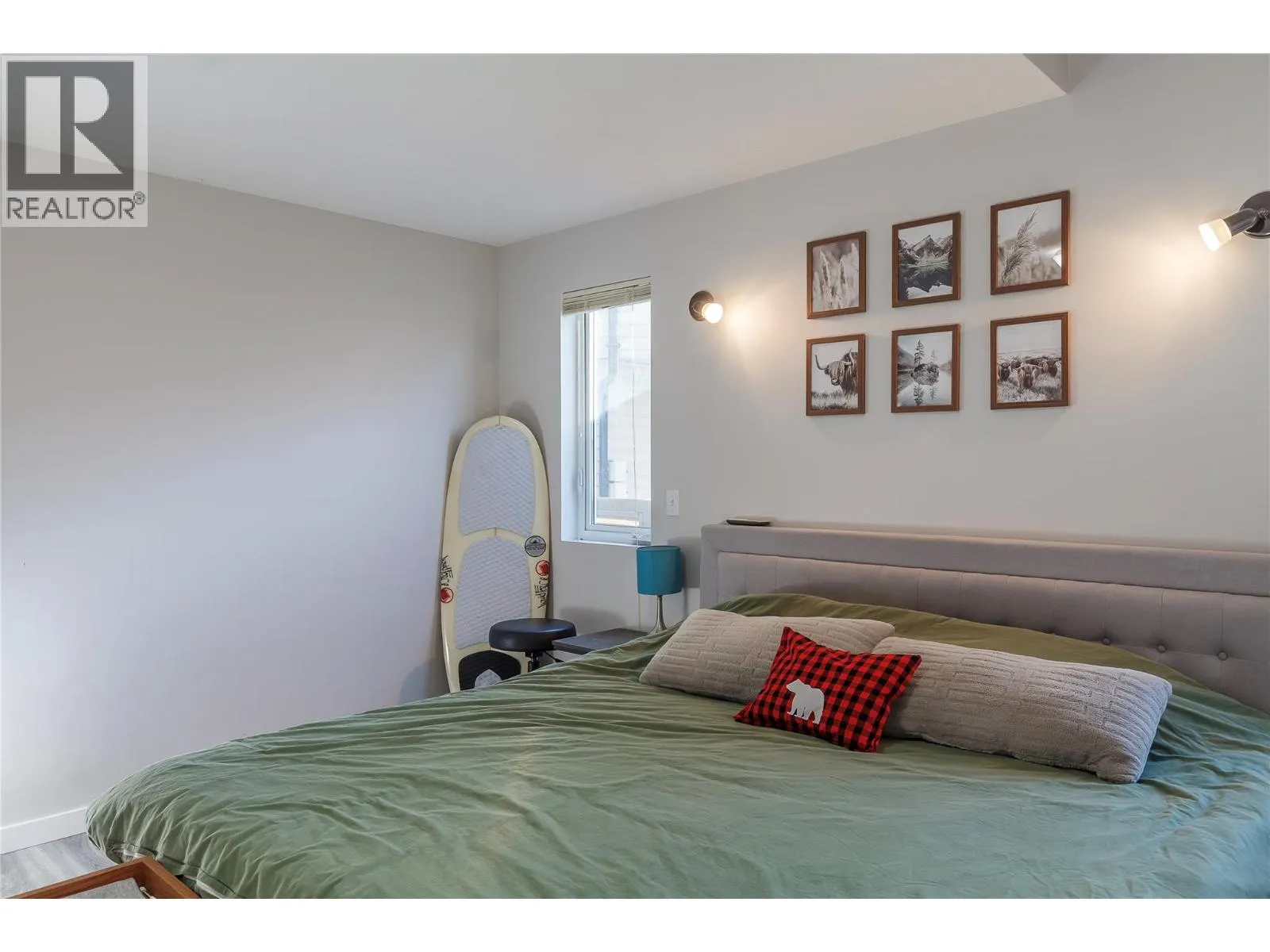 42 Lakeshore Drive