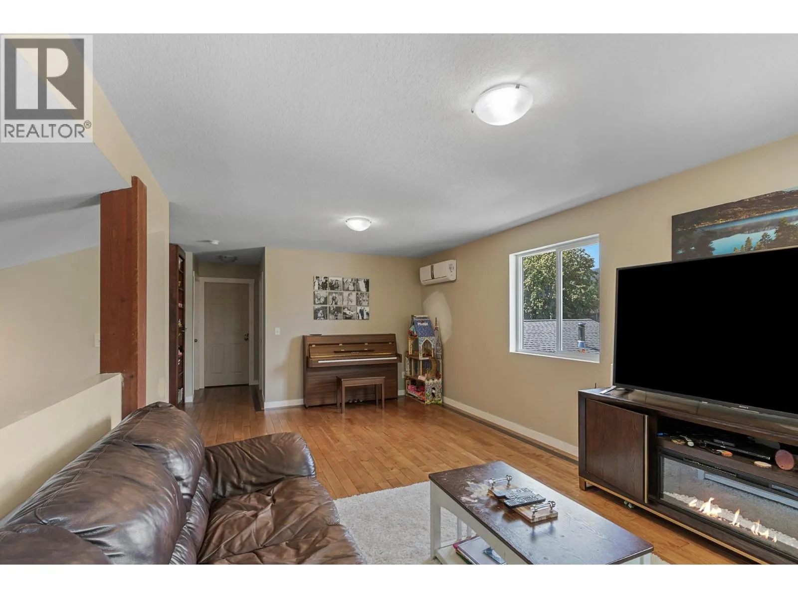 42 Lakeshore Drive