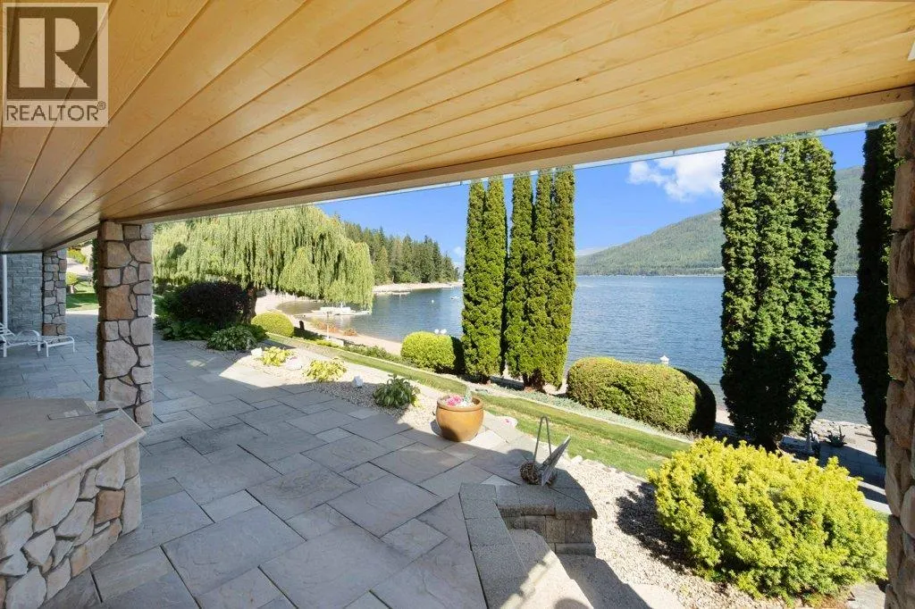 4842 SUNNYBRAE CANOE POINT Road