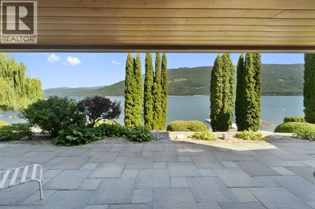 4842 SUNNYBRAE CANOE POINT Road