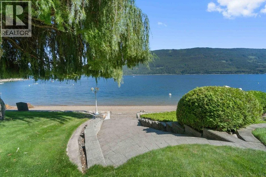 4842 SUNNYBRAE CANOE POINT Road