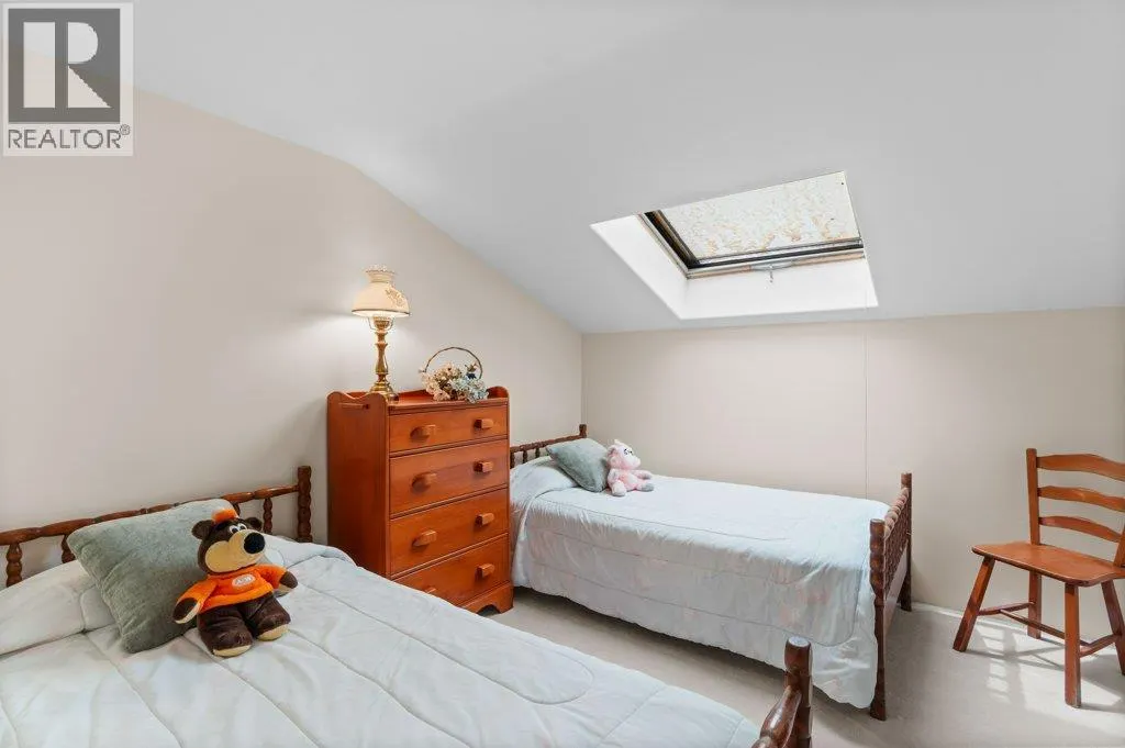 4842 SUNNYBRAE CANOE POINT Road