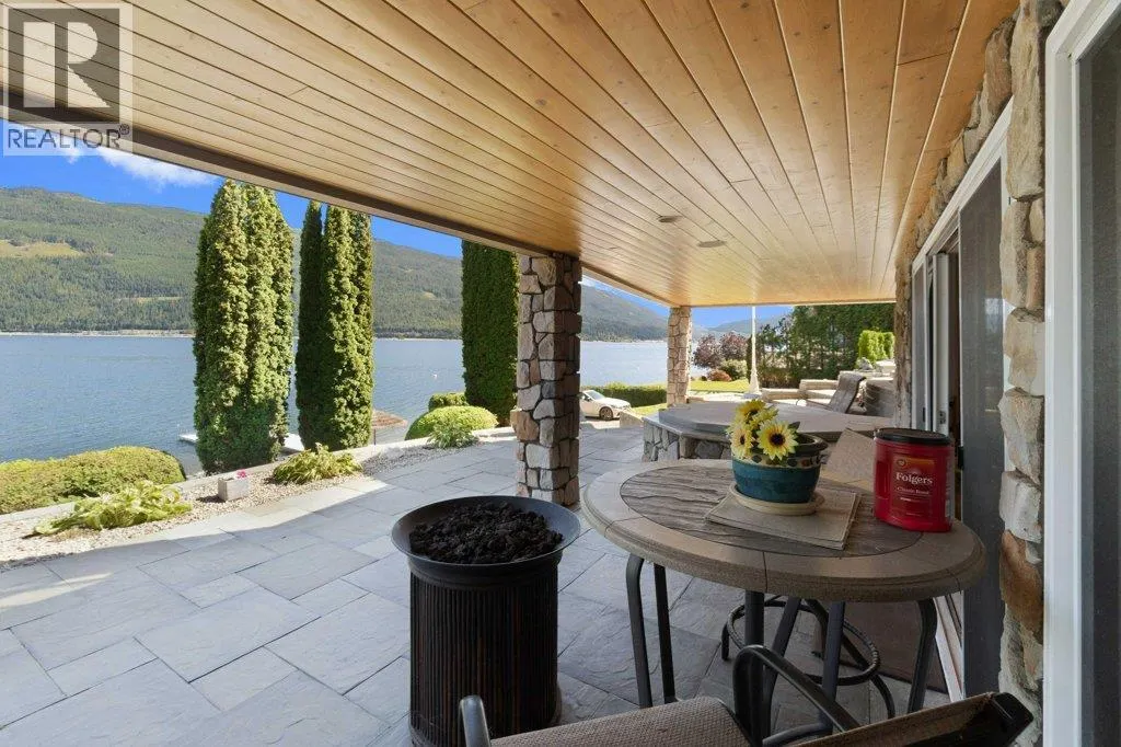 4842 SUNNYBRAE CANOE POINT Road