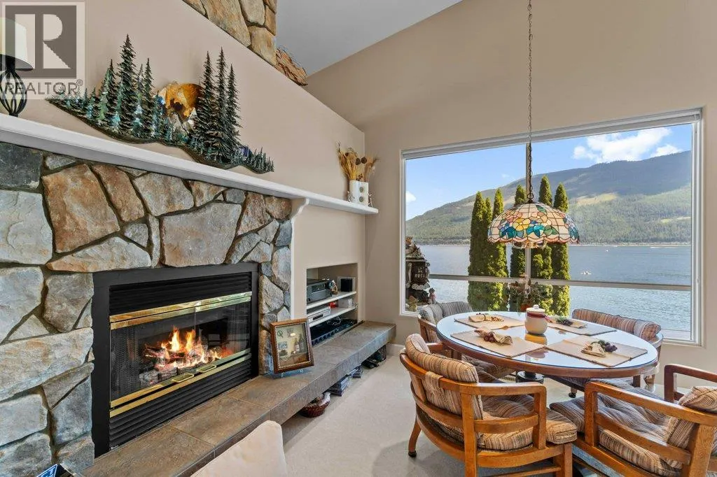 4842 SUNNYBRAE CANOE POINT Road