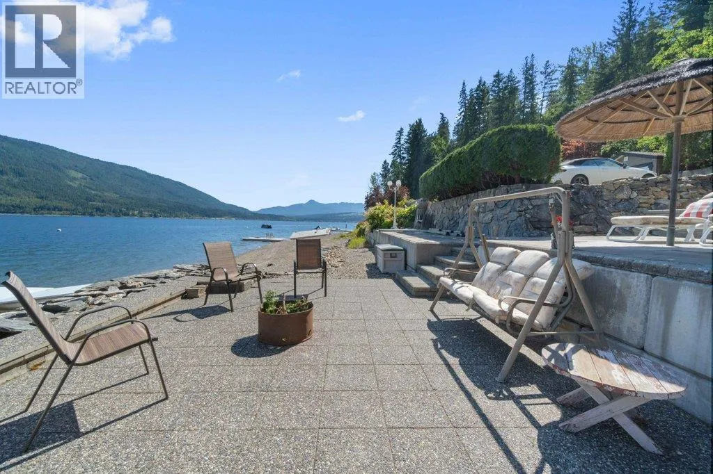 4842 SUNNYBRAE CANOE POINT Road
