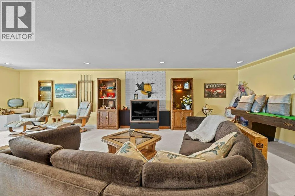 4842 SUNNYBRAE CANOE POINT Road