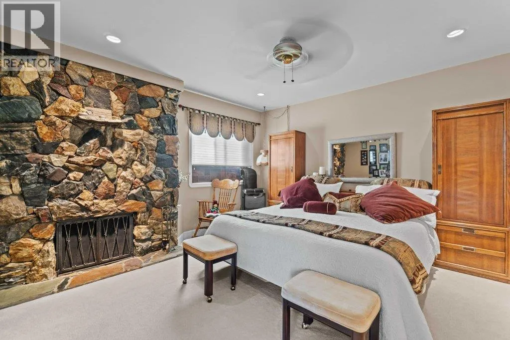 4842 SUNNYBRAE CANOE POINT Road