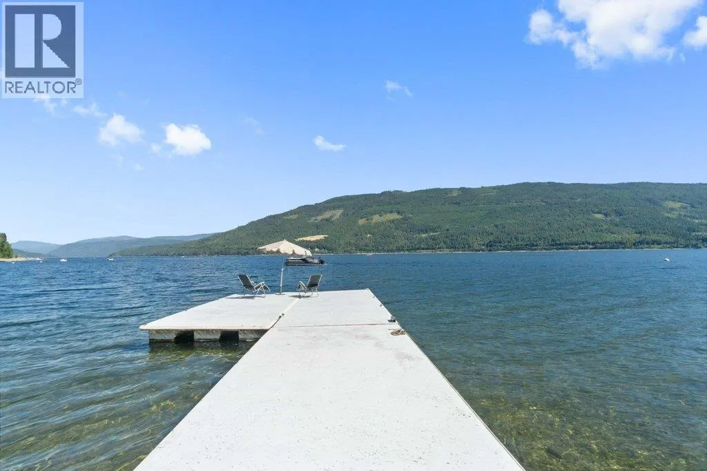 4842 SUNNYBRAE CANOE POINT Road