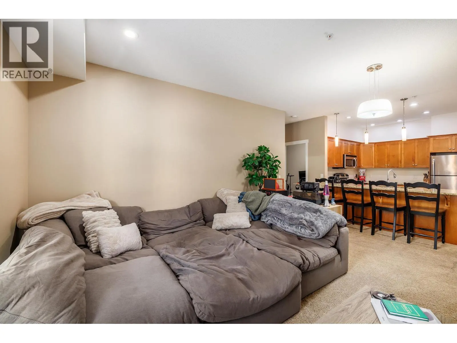 1990 Upper Sundance Drive Unit# 3109