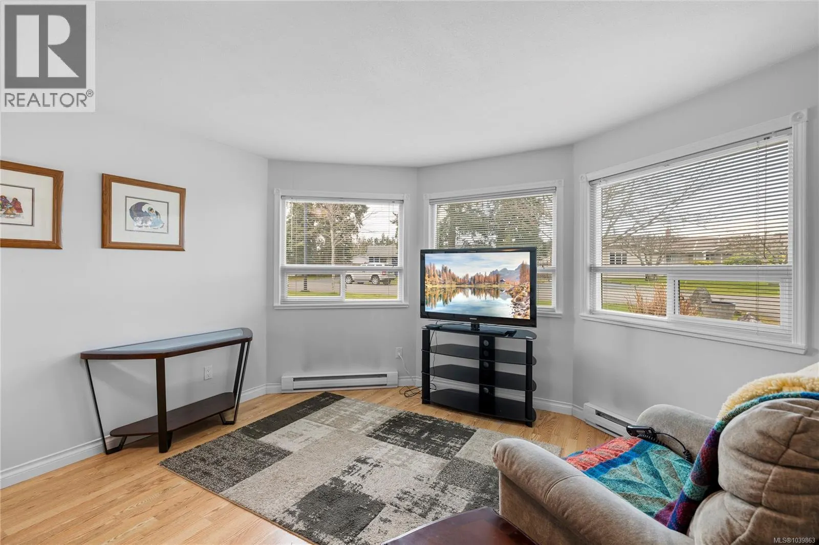 615 Chinook Ave